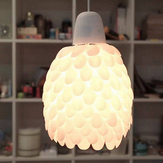 plastic spoon diy lamp